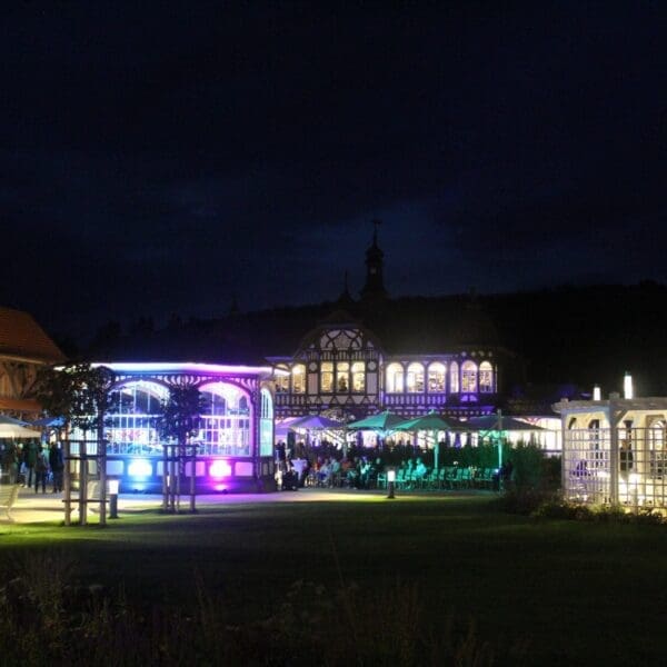 LICHTERFEST IM GRADIERGARTEN